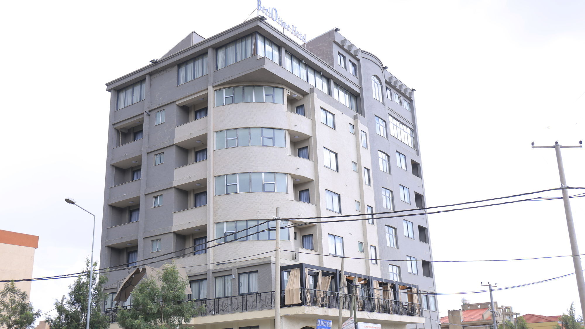 Berlottue Hotel Addis Ababa Exterior foto